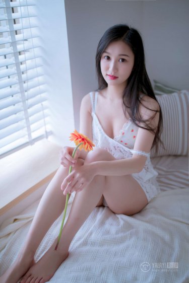 美女抠逼